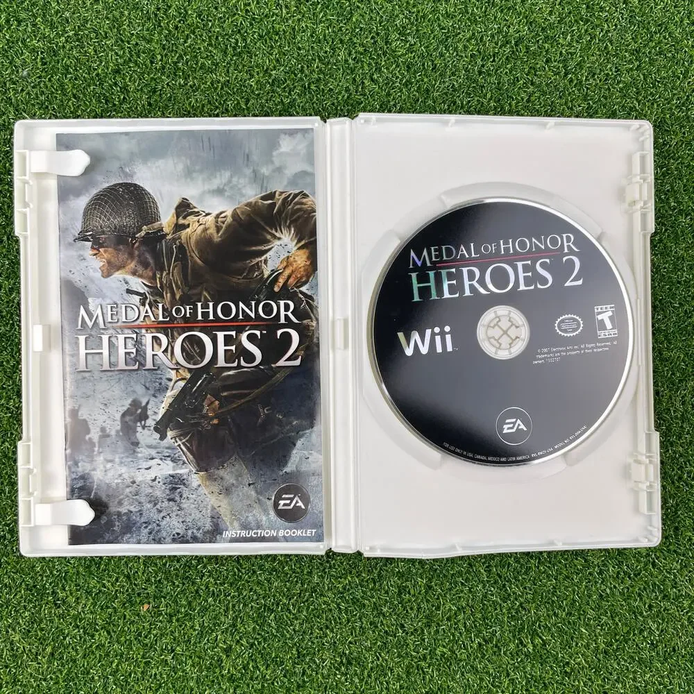 Medal of Honor: Heroes 2 (Nintendo Wii, 2007) Complete CIB